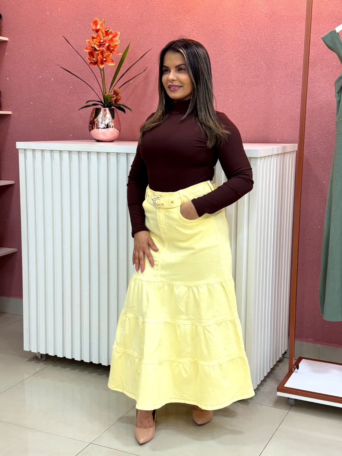 Saia Midi Larissa – Amarela com Cinto TAM 44 - Imagem 2