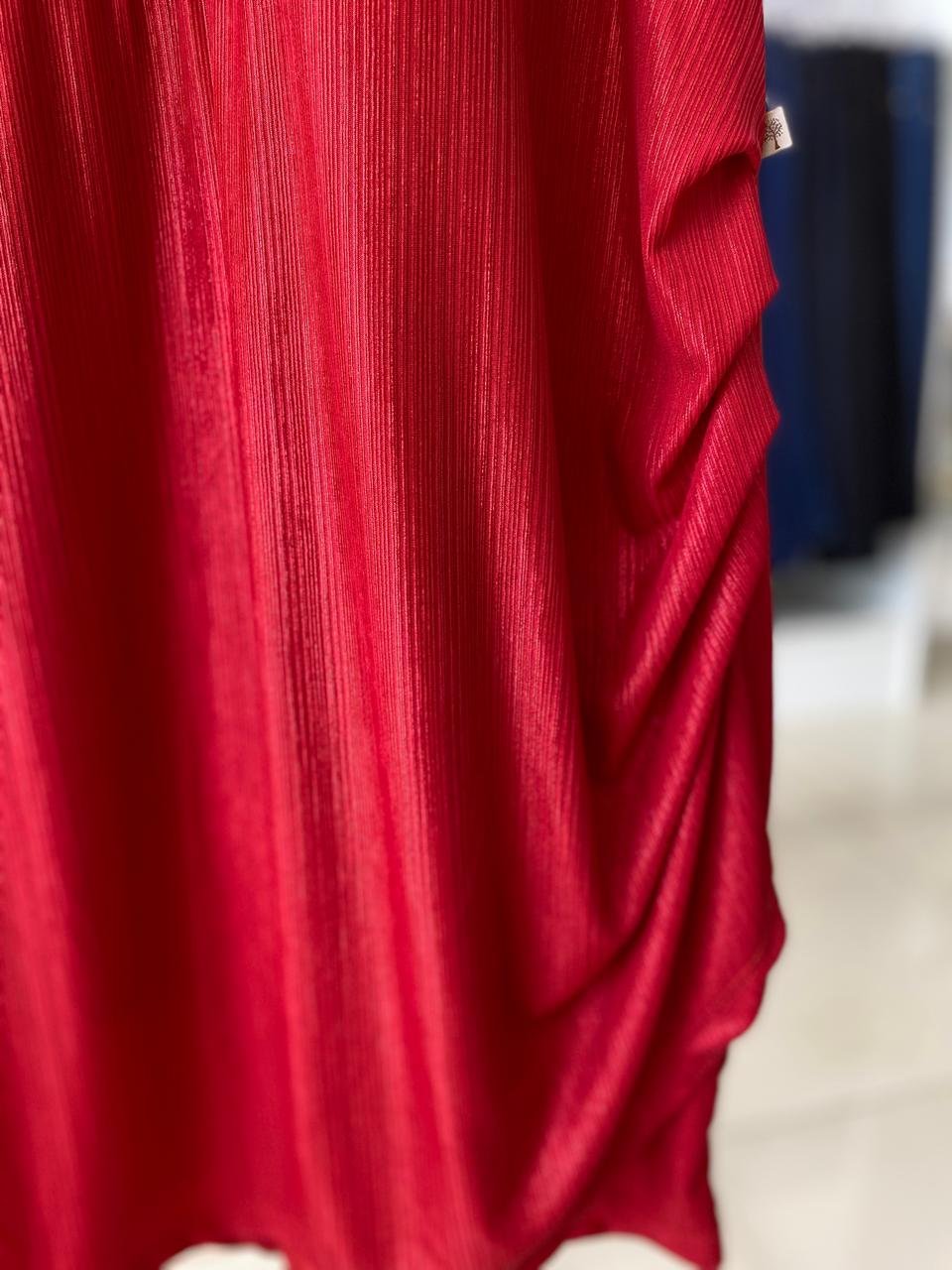 Vestido Vermelho Plus Size em Lurex Jannaira TAM G1 - Imagem 3