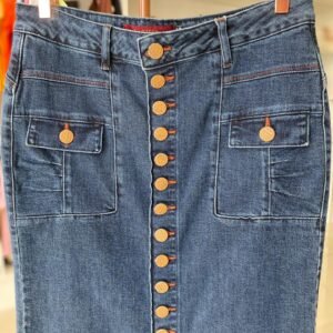 Saia Larissa – Jeans Escuro com Botões Frontais TAM 46